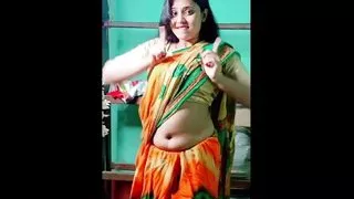 Indian hot Milf aunty vs hot teen!! Indian sex with hindi audio, Indian dessi big boobs bhabhi xxx
