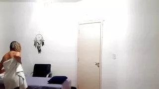 She went to get a massage but was surprised by the therapist who ejaculated in her