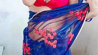 Seeing daughter-in-law bathing, father-in-law's launda stood up full hot sexy bhabhi bathing in bathroom