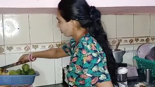 Morning Kitchen sex gand Chudai hindi audio sex