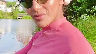 shemale pissing in the park