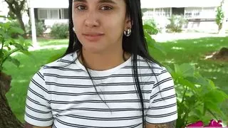 Spanish babe Sara Villanueva has a very sexy surprise for her favorite client