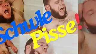 Cri33y's gay pissing session