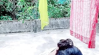 Horny Indian Bhabhi Gives Deep Blowjob to Her Devar While Playing Game