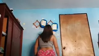 Big ass latina girl twerking in booty shorts