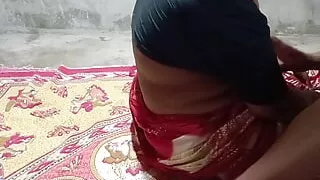 Friends wife come at home for Showing Pussy in night