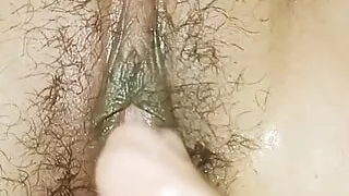 Putting cock and hand in the pussy of the village sister-in-law, she screamed