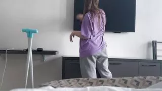 I the Cleaning Lady to Show Her Charms and Have Sex