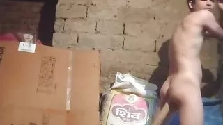 Ass riding stepmom caught me after masterbate in tunnel