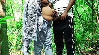 Girlfriend with Boyfriend in Jungle Sex.