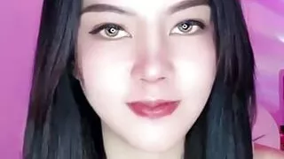 There isn't a day without masturbating until her pussy squirts