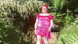 Dressed with a short fuchsia dress for a night out