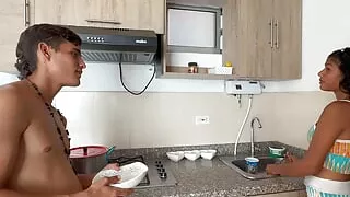 My shy stepsister washes my plate in exchange for me teaching her to fuck very hard with my huge penis