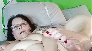 Shes a Diffrent Breed of Trash as He Pushes It in Her Mouth Pussy Ans Ass