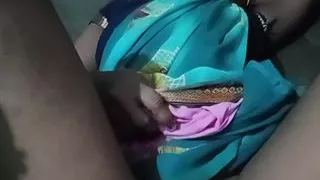 Village desi girl Bhabhi's hairy tat pussy fucked