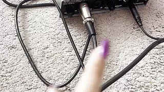 How do I connect a sound card with a microphone to my phone?