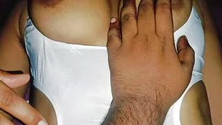 Bade Dudh wali Paros Ki bHabhi Ko Chini Mangne ke Bahane Chod Diya ( HIndi Audio )