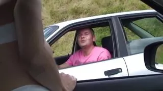 Horny mature woman found a quick fuck near the highway