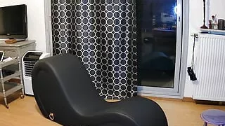 Vends-ta-culotte - Amateur porn video with a beautiful MILF masturbating and sucking a guy