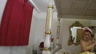 Lantaland - Sexy babe naked on cam