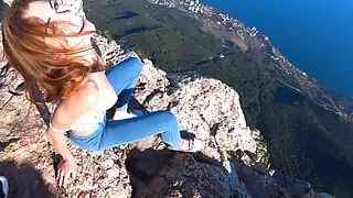 Risky Public fuck on a cliff till a huge load on abs of this beautiful lustful beauty