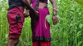 Padosi Ka Ladka Ne Jungle Mein Mujhe Ghodi Banakar Meri Chut Ki Chudai kar di