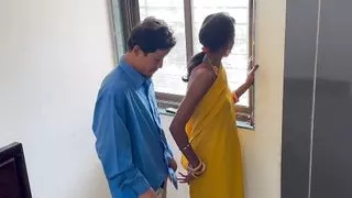 Desi kam wali bai ke sath makan malik ne kiya khub ghapa ghap