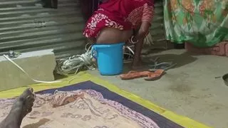 Raat Mein aunty ki le li Kali chut clear Hindi audio sexy Indian aunty