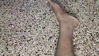 Aaj hum lungi ke saath masterbate kiya - hindi voice