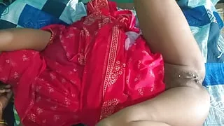 Sister-in-law put a big cock in her mouth and fucked her. The village friend called her in the kitchen.