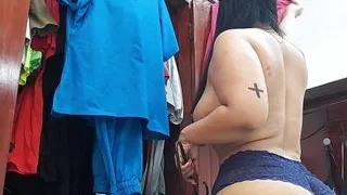 Amteur camera registers nurse in thongs