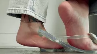 Milf CEO's Sexy Wrinkled Arches