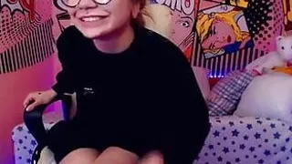 Radiant_Caramell video