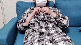 Perverted Housewife Shows off Her Pussy and Masturbates on the Sofa