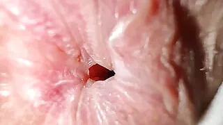 She farts ???? so close to camera that even the lens needs to be changed