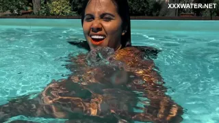 Hot Pornstar - Super Juicy Latina Yorgelis Being Horny