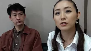 H069G03 A single mother who breaks up with her husband who has a bad habit of women and runs a barbershop in her hometown makes her first AV appearance! A taut beauty busty beautiful mature woman Mr./Ms. cums in SEX for the first time in a long time!