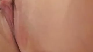 I touch myself alone, you help me do them together, horny teenager