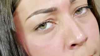 Tranny Isadora Ribeiro Fits a Machine Mounted Dildo in Her Ass