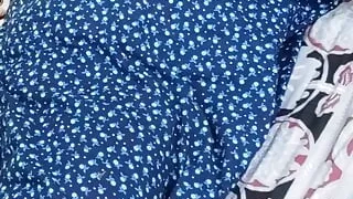 Indian Housewife Bedroom Finger Eating Performance