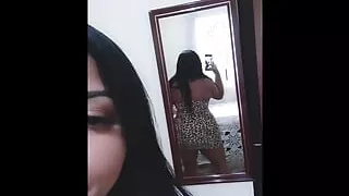 Girl Shaking Her Ass and Getting Her Pussy Wet with Cum