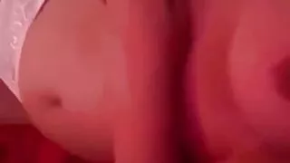 It's Very Hot, Who Will Come to Me?