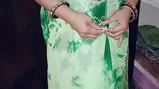 Sexy gunjan bhabhi wearing new saree and ready for fucking by her step brother