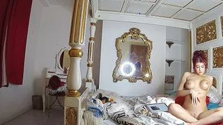 Lantaland - Sexy naked babe teases live cam show viewers