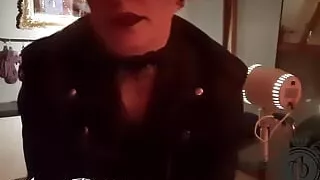 Leather Mistress Dirtytalk