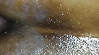 Padosan's big ass chut maari mare banake chut peli raat me