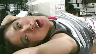 A Babe Experiences an Orgasm While a Guy Drills Her Anally with His Big Cock