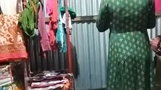 Indian desi bhabhi is dressing