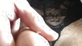 Sissy-maid Cindy cums & drips