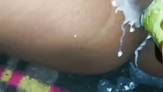 Sonia bhabhi fucked by cucumber mean khira